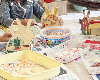 Cours poterie enfant Rousset. Dès 4 ans - Les Ateliers Ré-Création