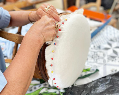 club tapisserie restauration de tabouret